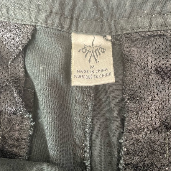 prAna Womens Black Cropped Cargo Capri Pant Drawstring Hem Sz M - Picture 6 of 6